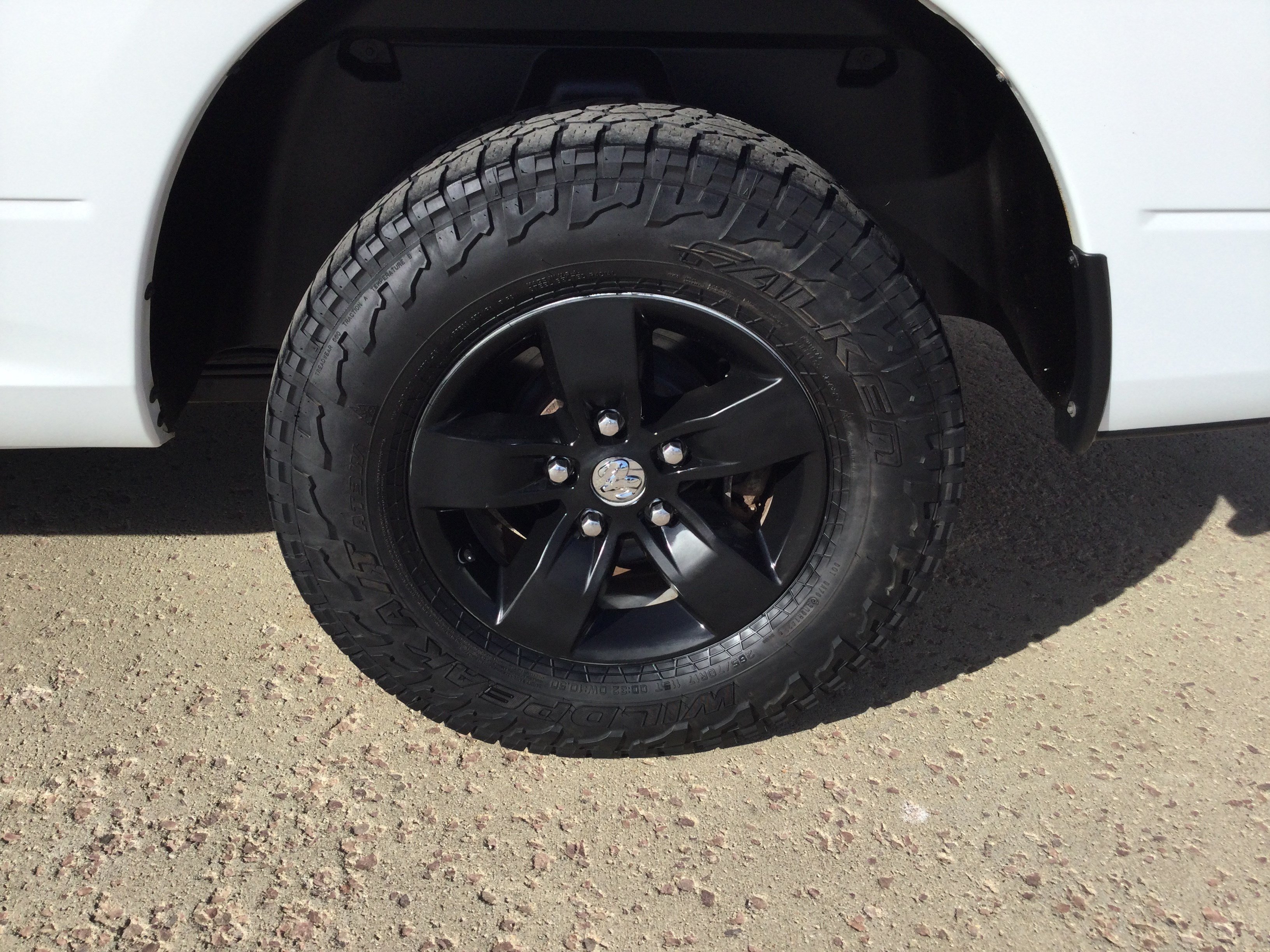 Used 2016 RAM 1500 ST RWD image 5