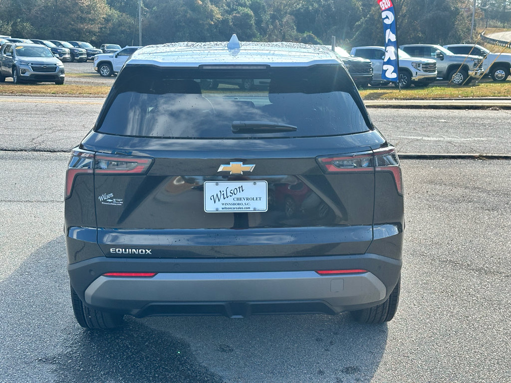 New 2026 Chevrolet Equinox LT FWD image 3