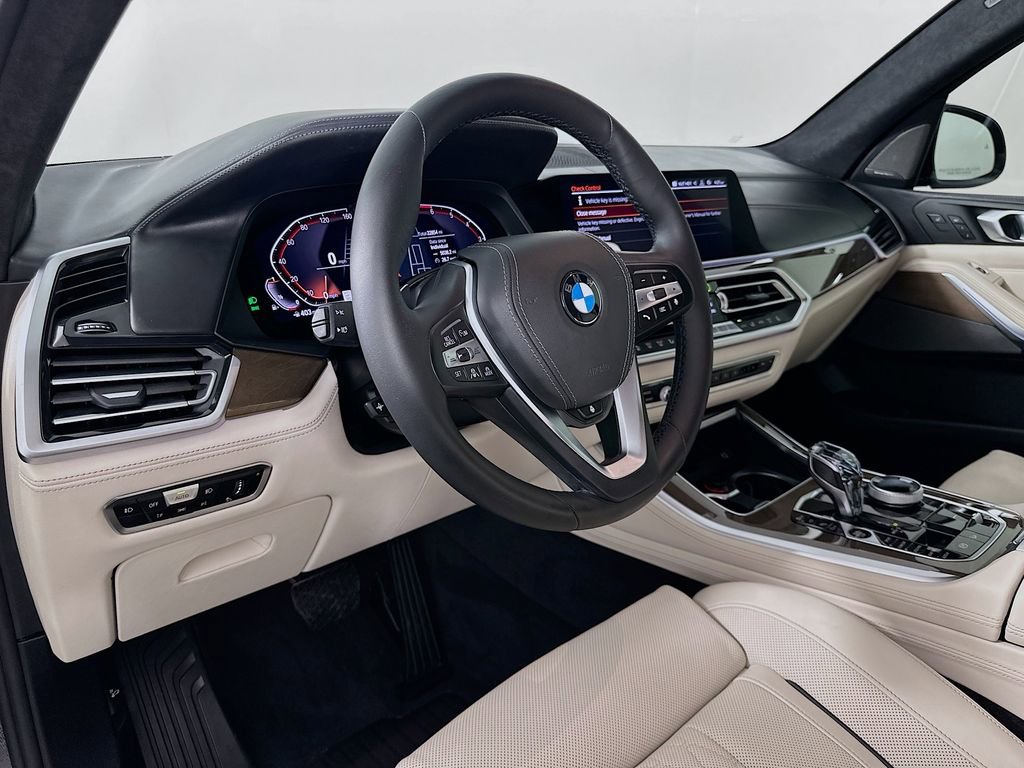 Used 2020 BMW X5 xDrive50i w/ Executive Package AWD/4WD image 9