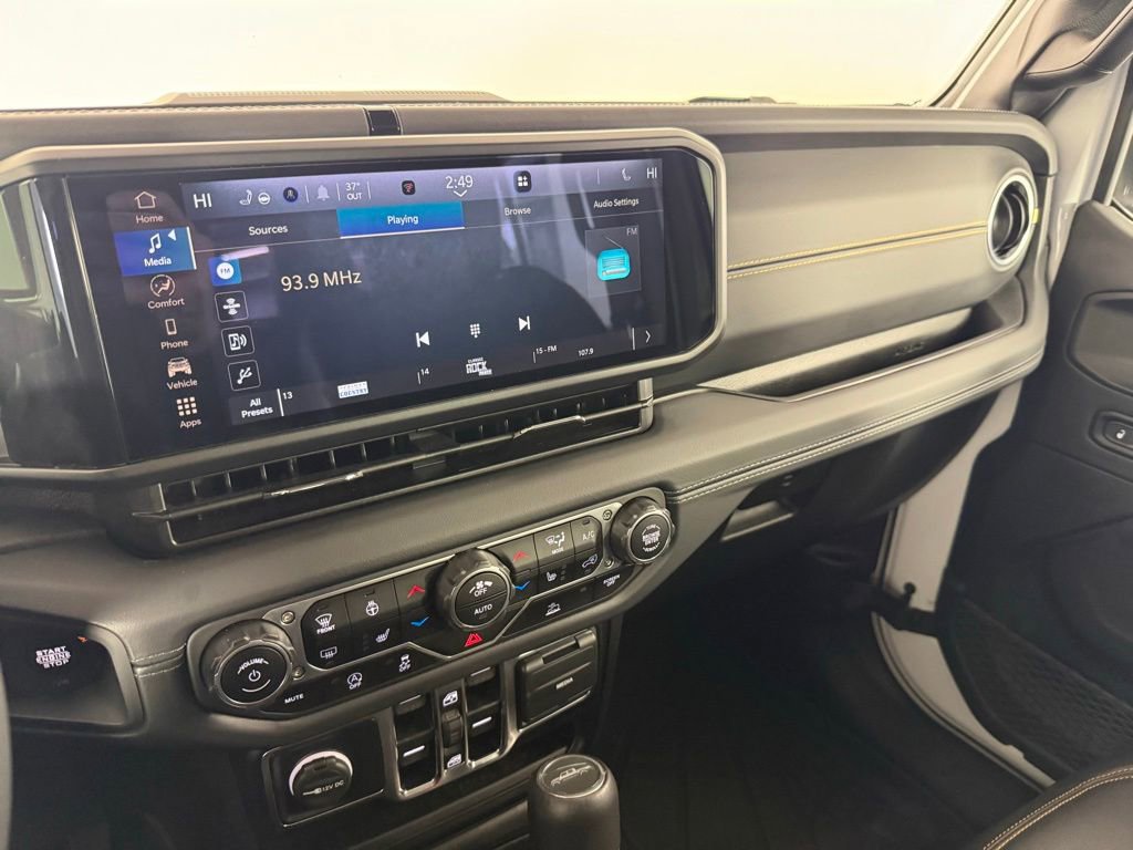 Used 2025 Jeep Gladiator Sport AWD/4WD image 24