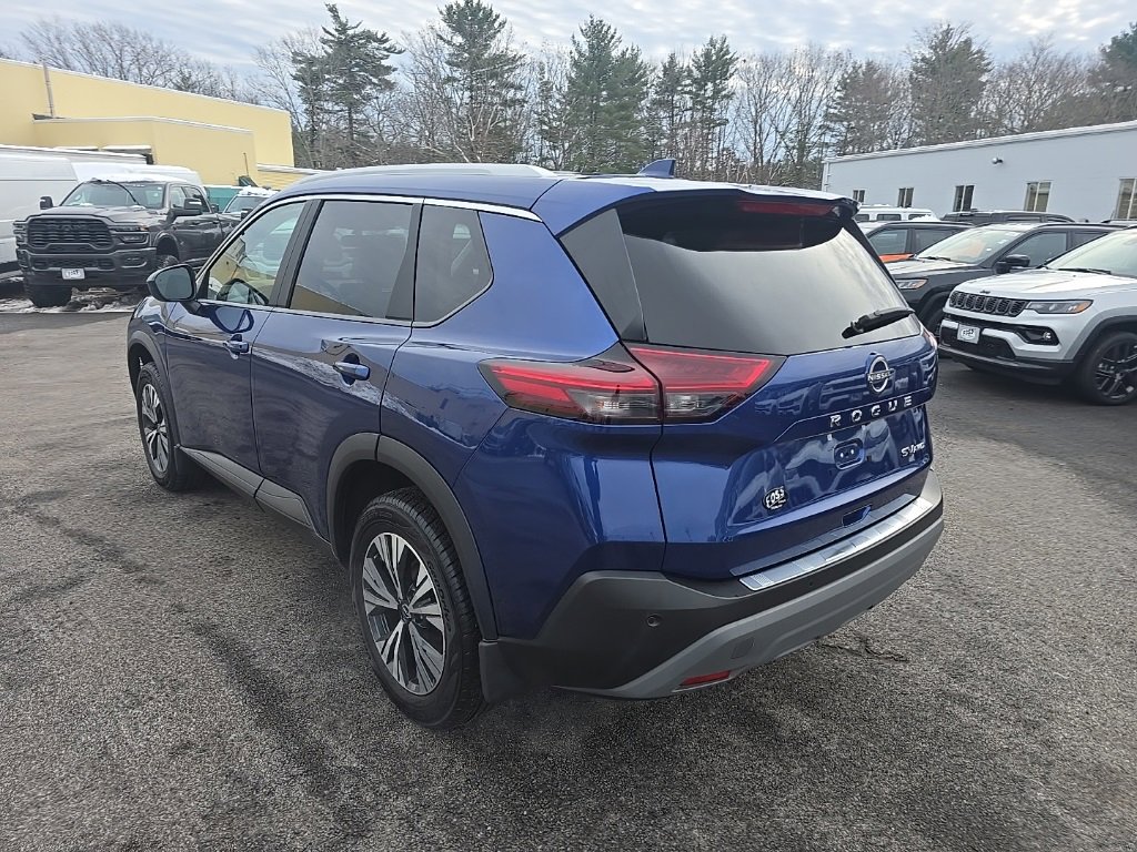 Used 2023 Nissan Rogue SV w/ SV Premium B Package image 5