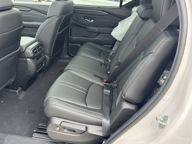 New 2026 Honda Pilot Touring image 16