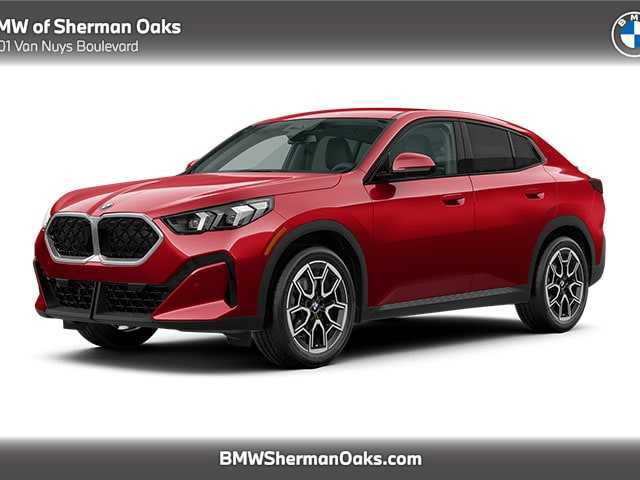 Used 2025 BMW X2 xDrive28i image 1