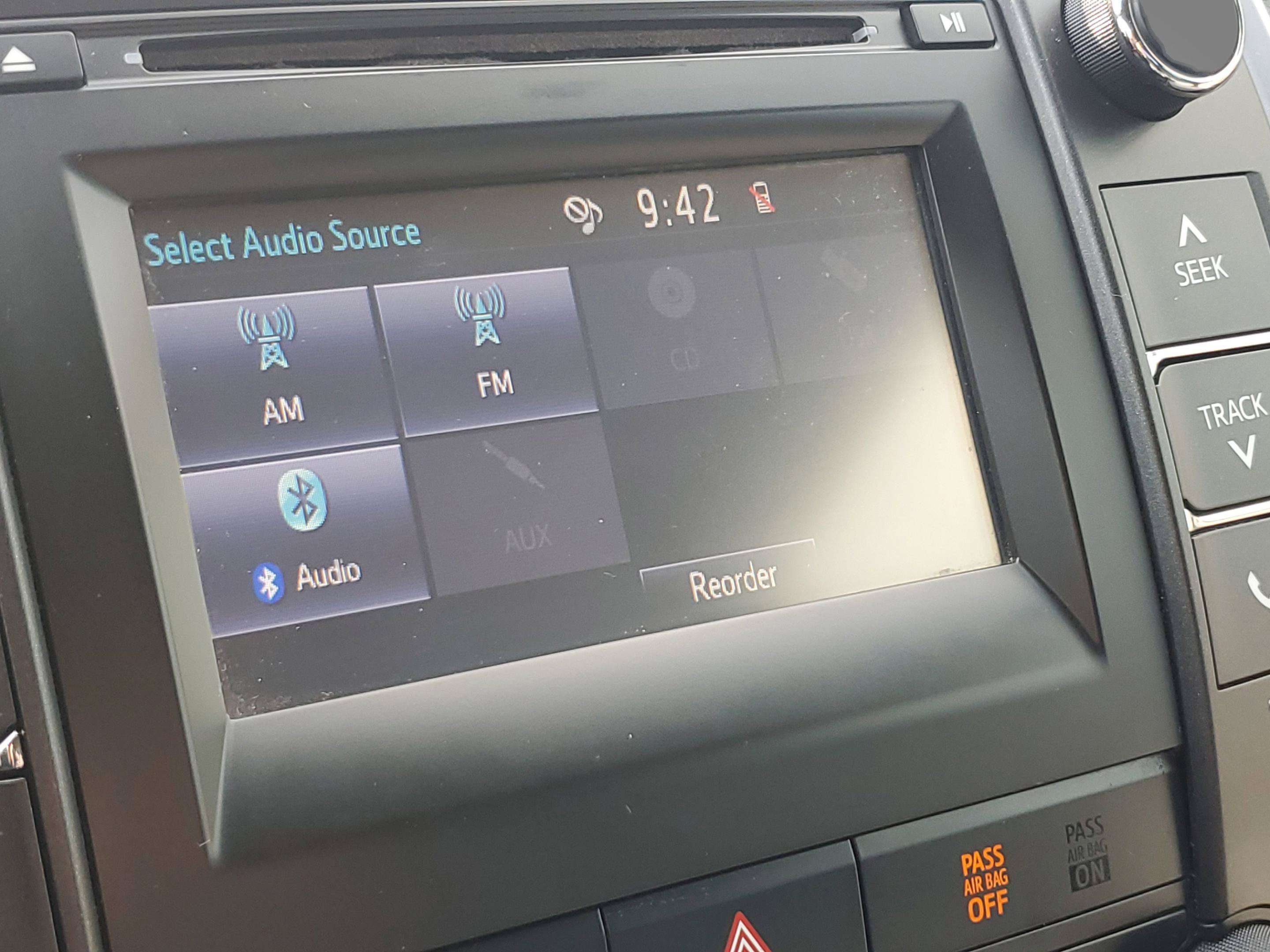 Used 2015 Toyota Camry SE FWD image 22