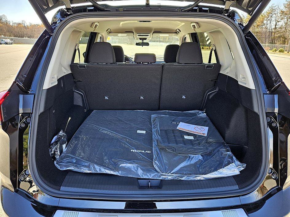 New 2026 Nissan Rogue SV image 12