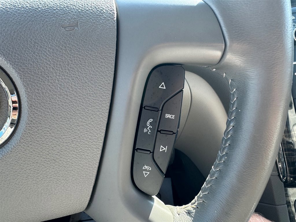Used 2014 Buick Enclave Leather FWD image 12