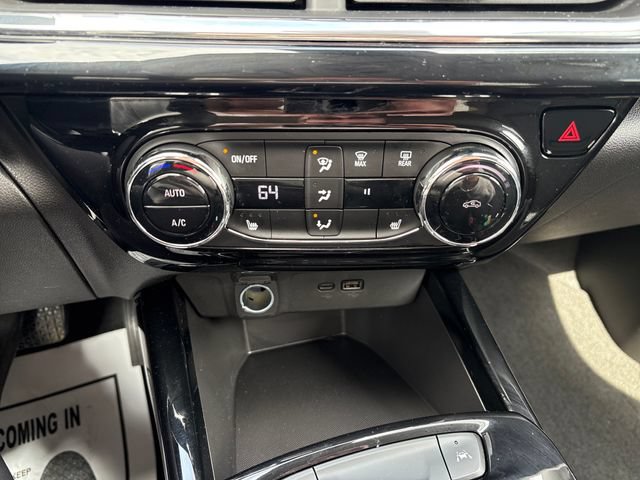 Used 2025 Chevrolet Trax ACTIV FWD image 16