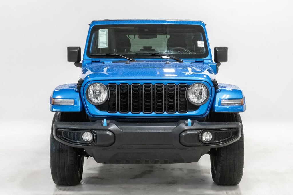 Used 2024 Jeep Wrangler Unlimited w/ Convenience Group AWD/4WD image 5