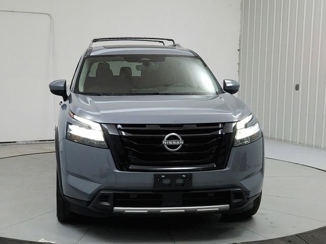 Used 2023 Nissan Pathfinder Platinum w/ Black Appearance Package image 2