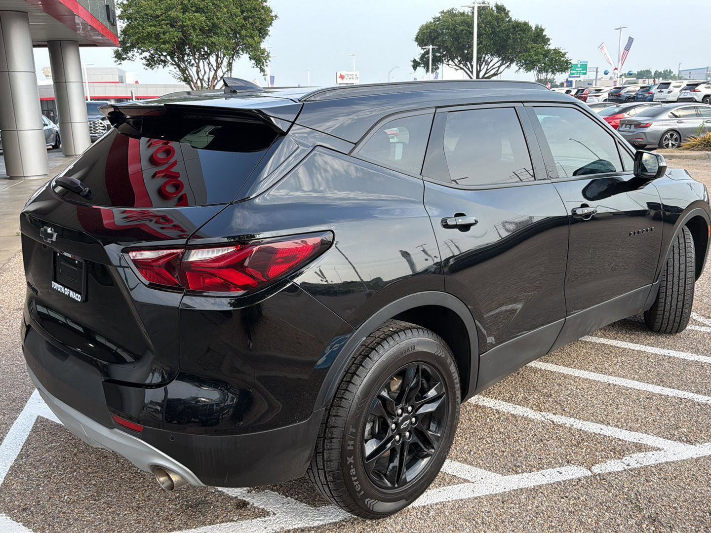 Used 2022 Chevrolet Blazer LT FWD image 3
