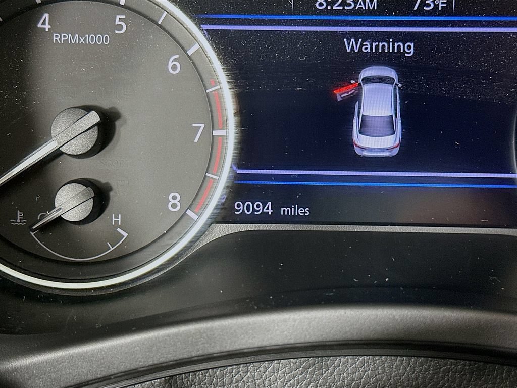 Certified 2025 Nissan Sentra SR FWD image 18