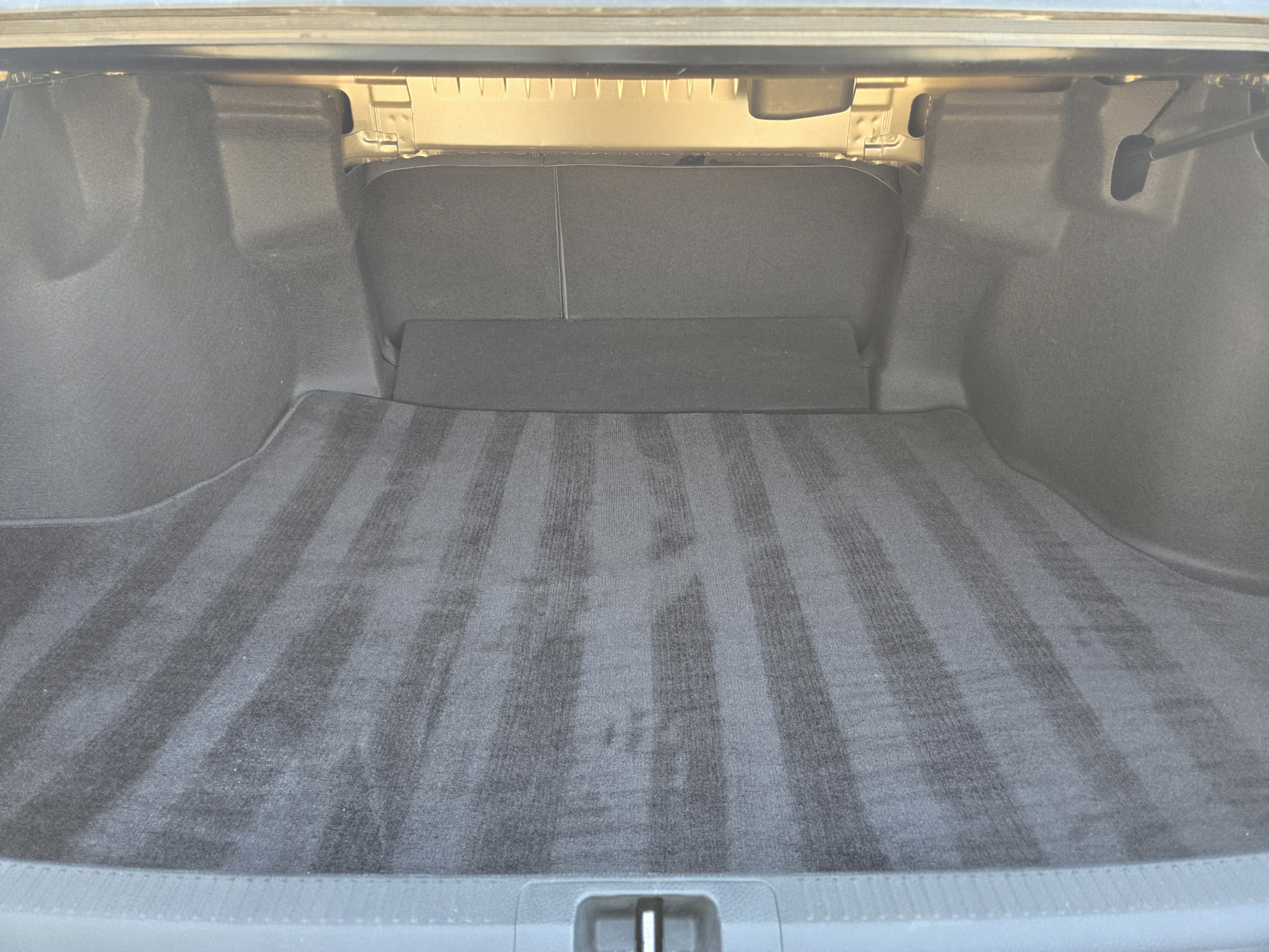 Used 2021 Toyota Camry LE FWD image 28