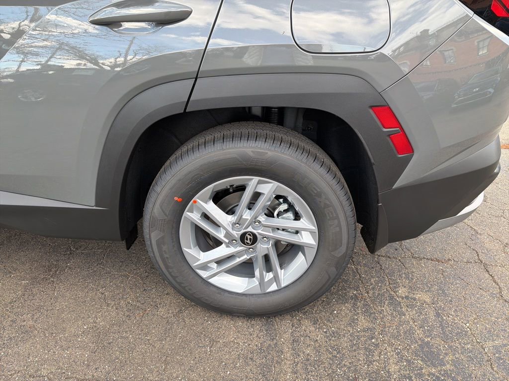 New 2026 Hyundai Tucson SE image 11