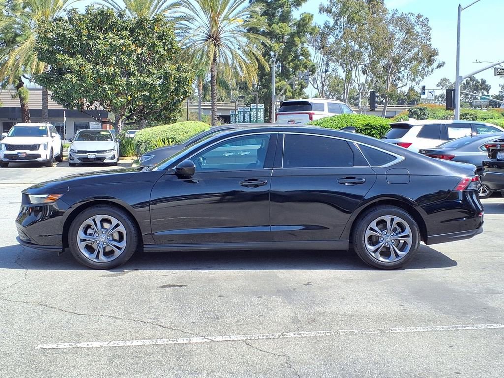 Used 2024 Honda Accord EX image 2