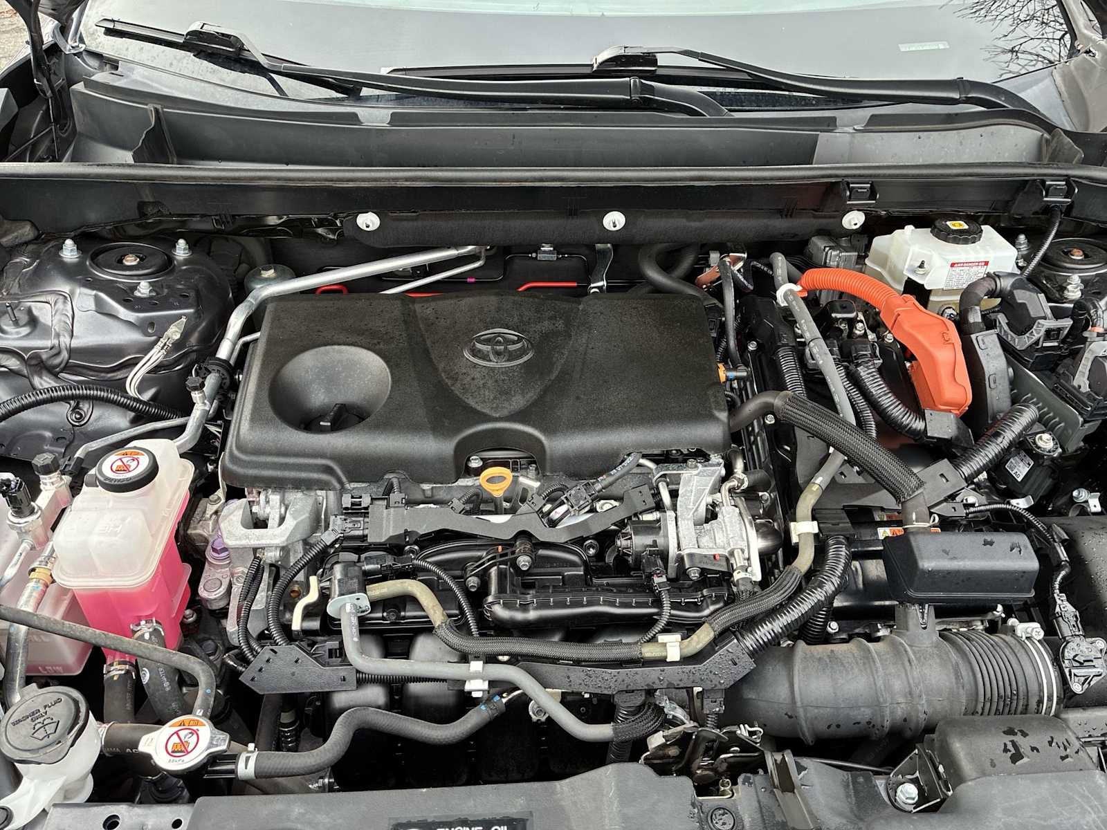 Used 2020 Toyota RAV4 LE image 17