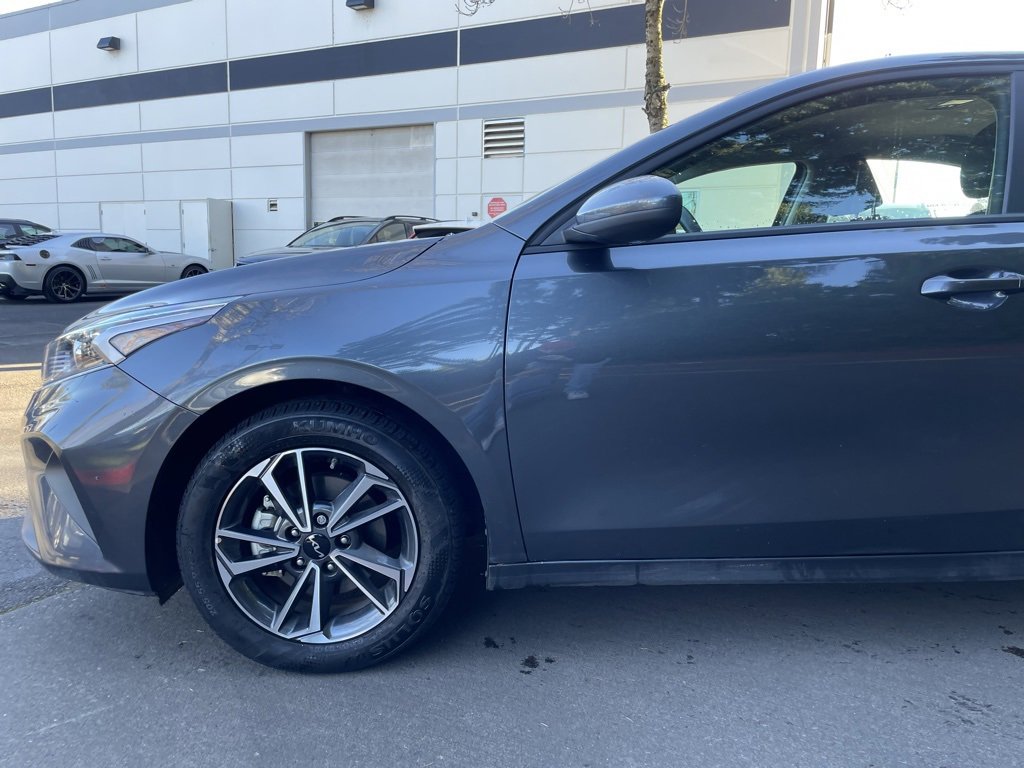 Used 2022 Kia Forte LXS image 8