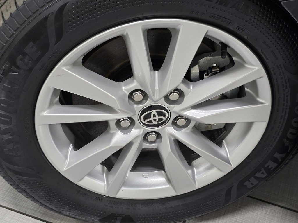 Certified 2025 Toyota Camry LE image 7