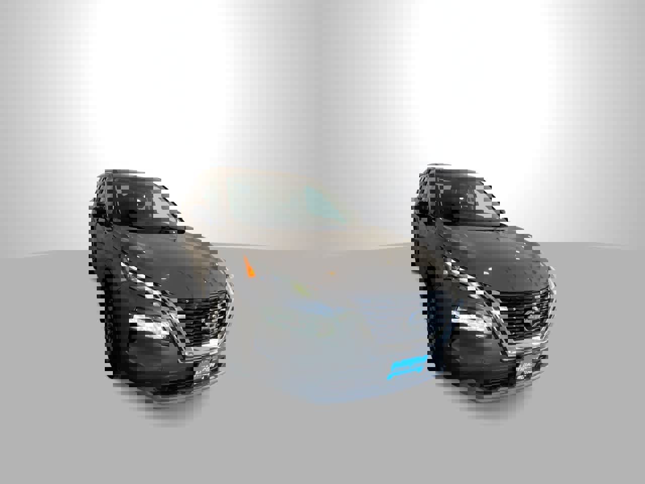 Used 2023 Nissan Rogue S image 2