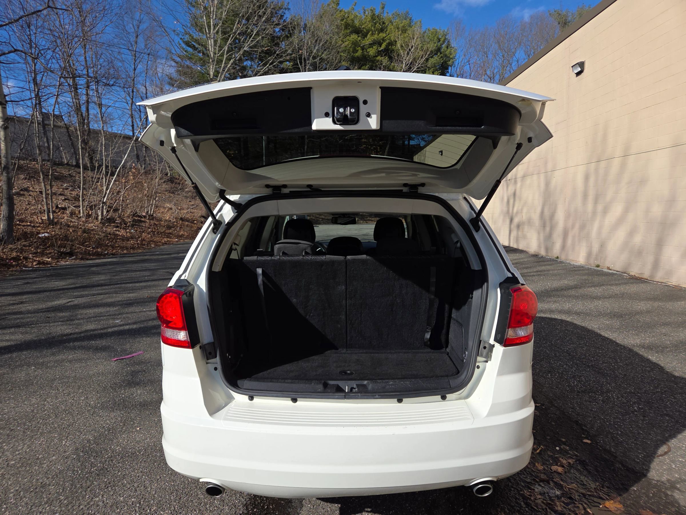 Used 2017 Dodge Journey SE image 6