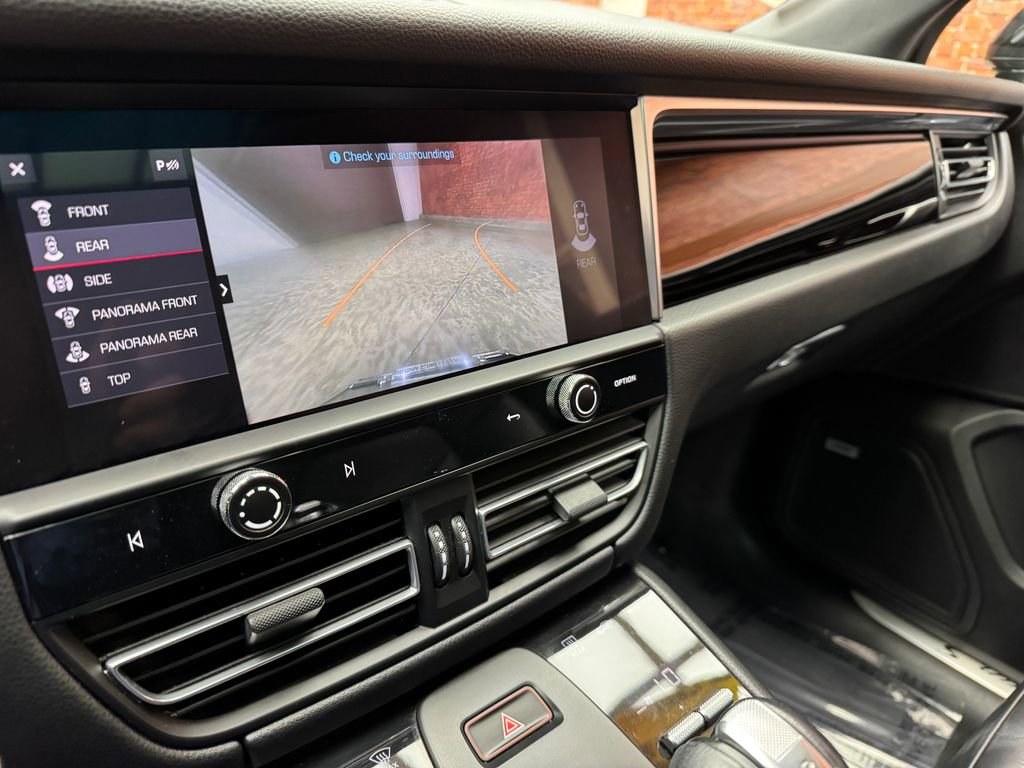 Used 2022 Porsche Macan S image 22