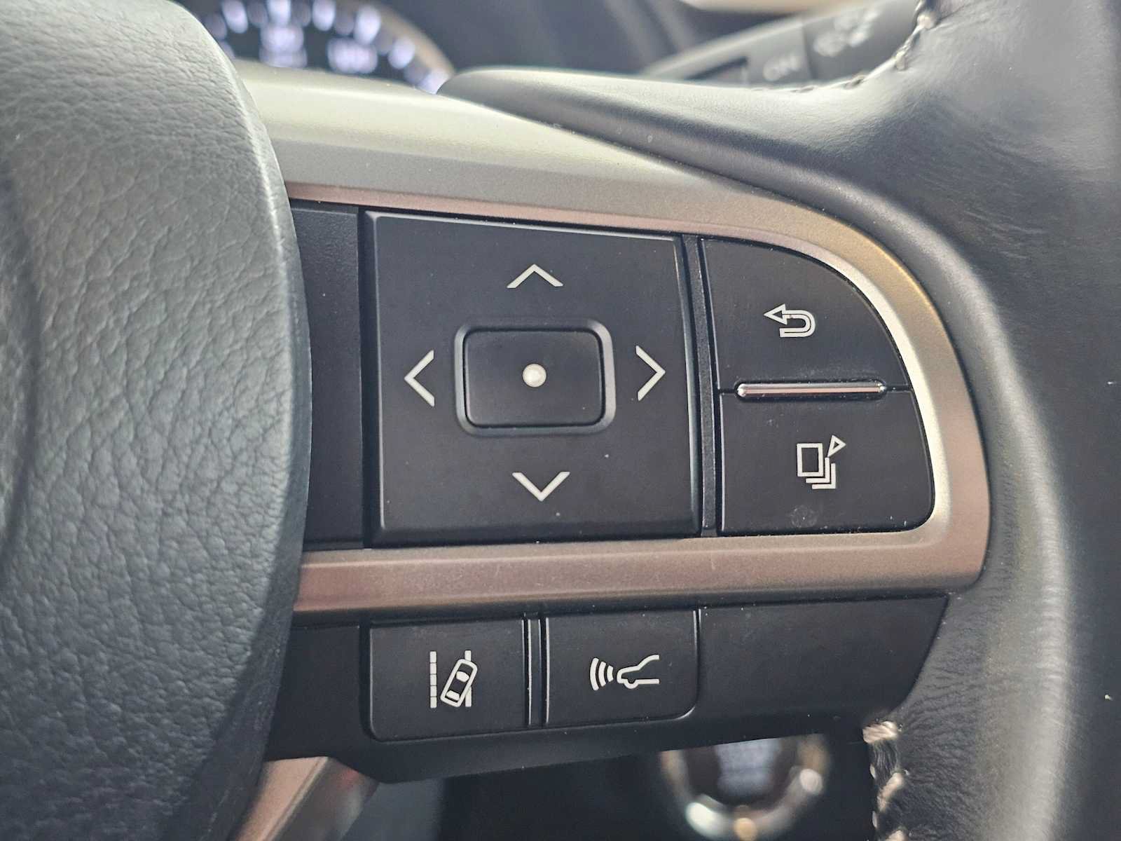 Used 2018 Lexus RX 350L FWD image 31