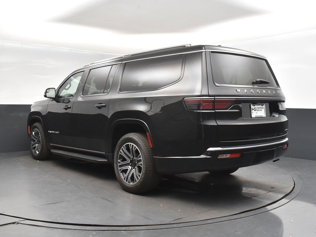 Used 2024 Jeep Wagoneer L Series II w/ Flexible Seating Group image 5