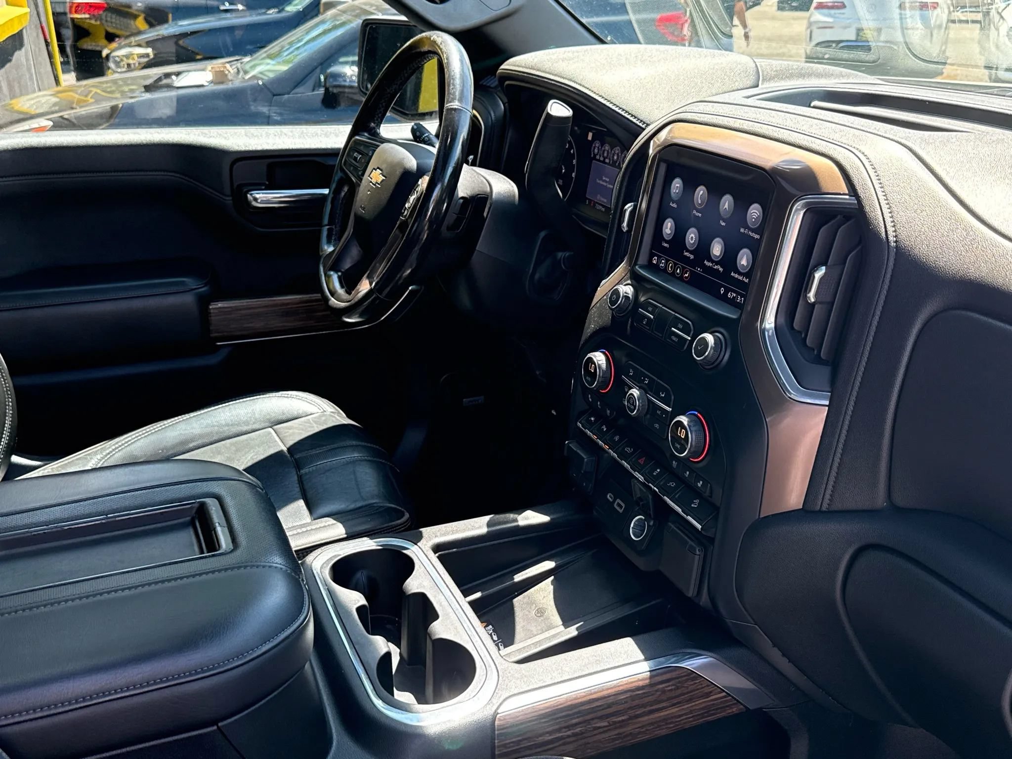 Used 2019 Chevrolet Silverado 1500 High Country w/ Technology Package AWD/4WD image 60