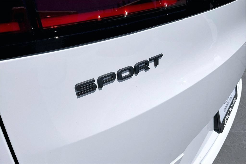 New 2026 Land Rover Range Rover Sport Dynamic SE AWD/4WD image 9