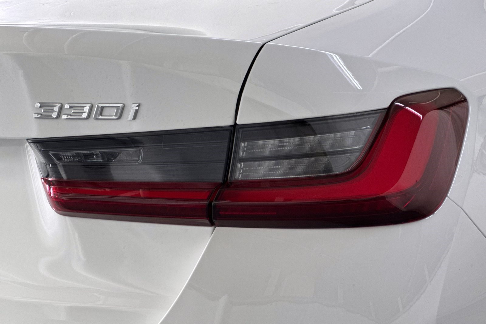 New 2026 BMW 330i Sedan w/ Premium Package RWD image 24