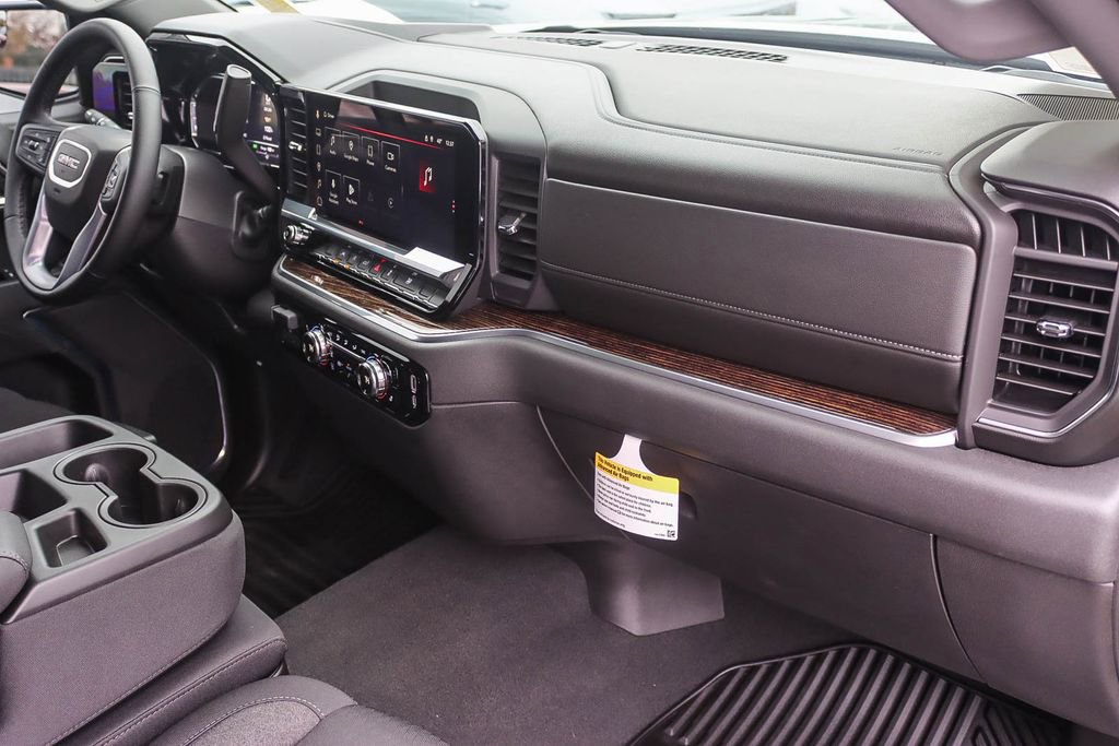 Used 2025 GMC Sierra 1500 Elevation image 37
