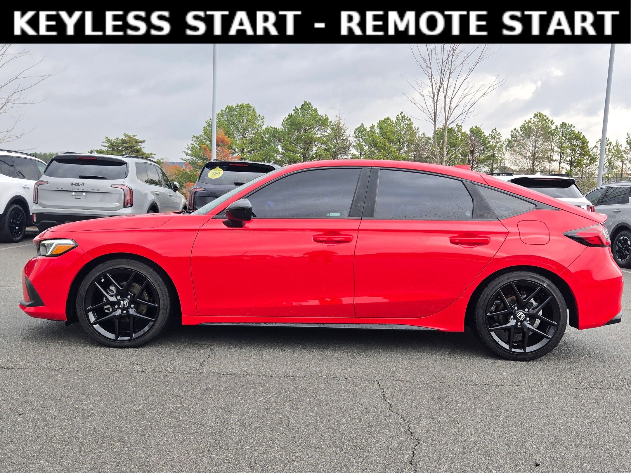 Used 2023 Honda Civic Sport image 4