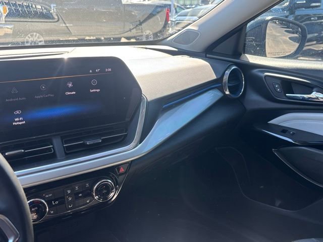 Certified 2024 Chevrolet Trax LT w/ Driver Confidence Package FWD image 30