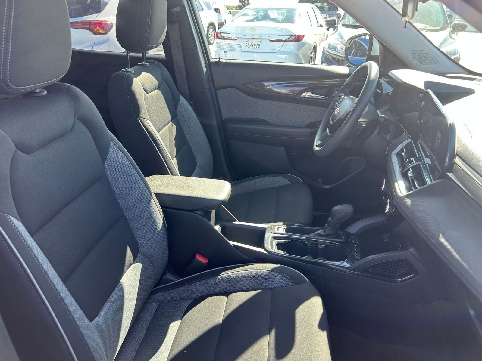 Used 2025 Chevrolet TrailBlazer LT image 23