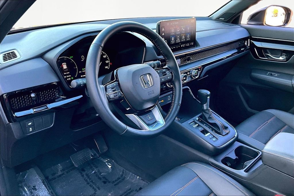 Used 2025 Honda CR-V Sport Touring image 14