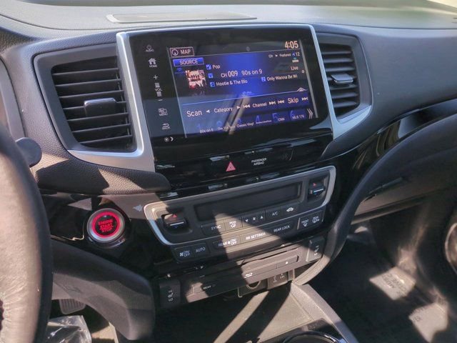 Used 2018 Honda Pilot Touring image 26