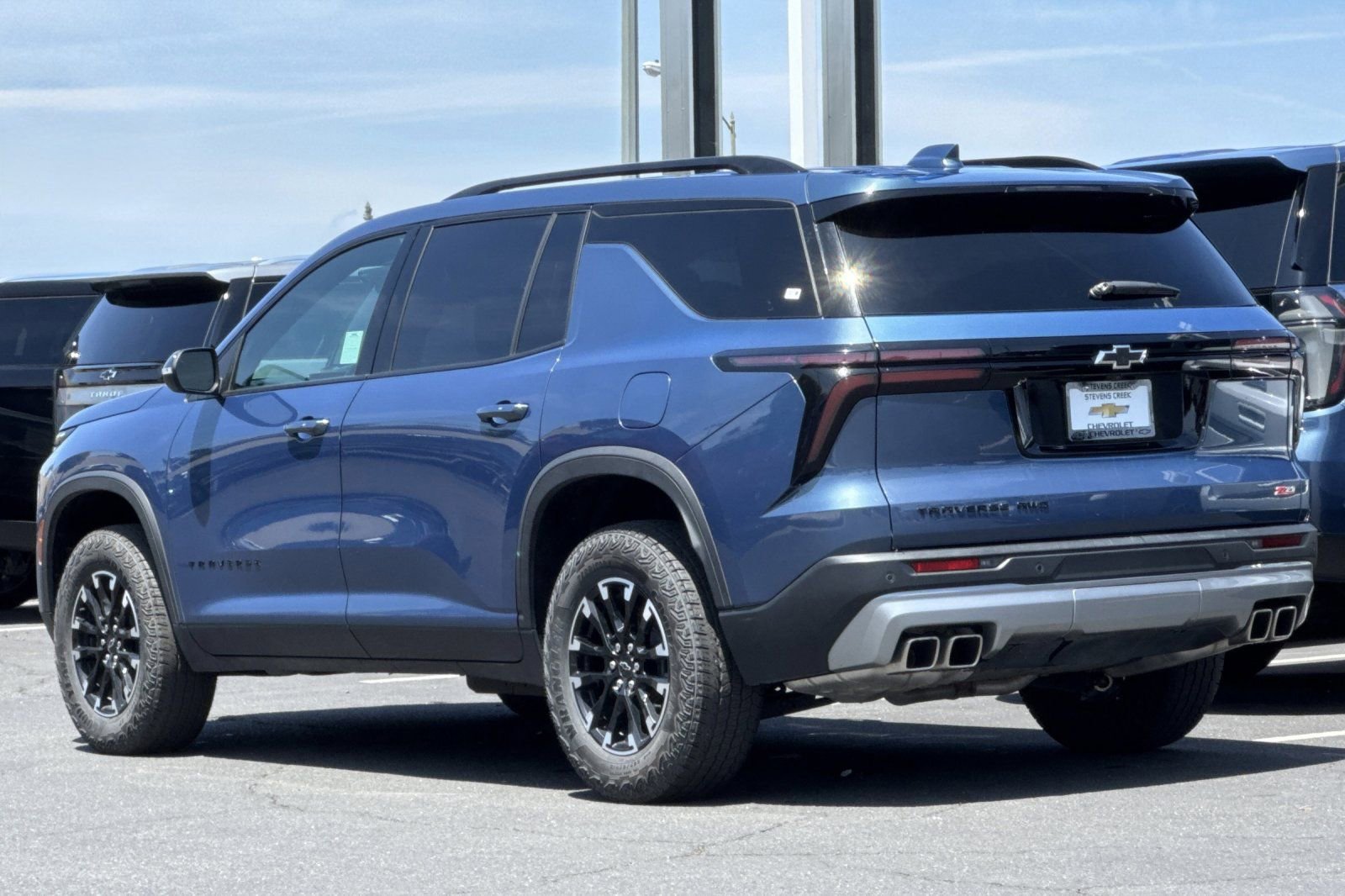 Used 2025 Chevrolet Traverse Z71 AWD/4WD image 7
