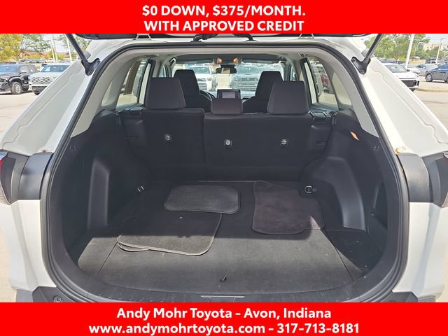 Used 2020 Toyota RAV4 LE AWD/4WD image 27