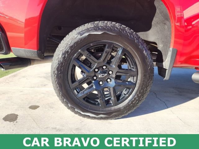 Certified 2025 Chevrolet Silverado 1500 Custom Trail Boss w/ Turbomax Blackout Package image 18