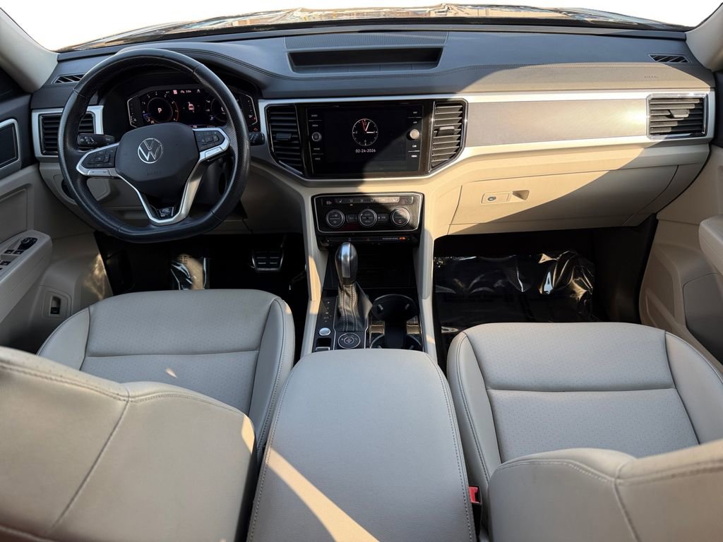 Used 2022 Volkswagen Atlas SEL R-Line image 10