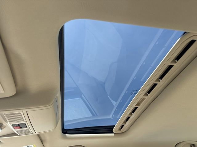 Used 2017 Volkswagen Passat 1.8T SEL Premium image 23