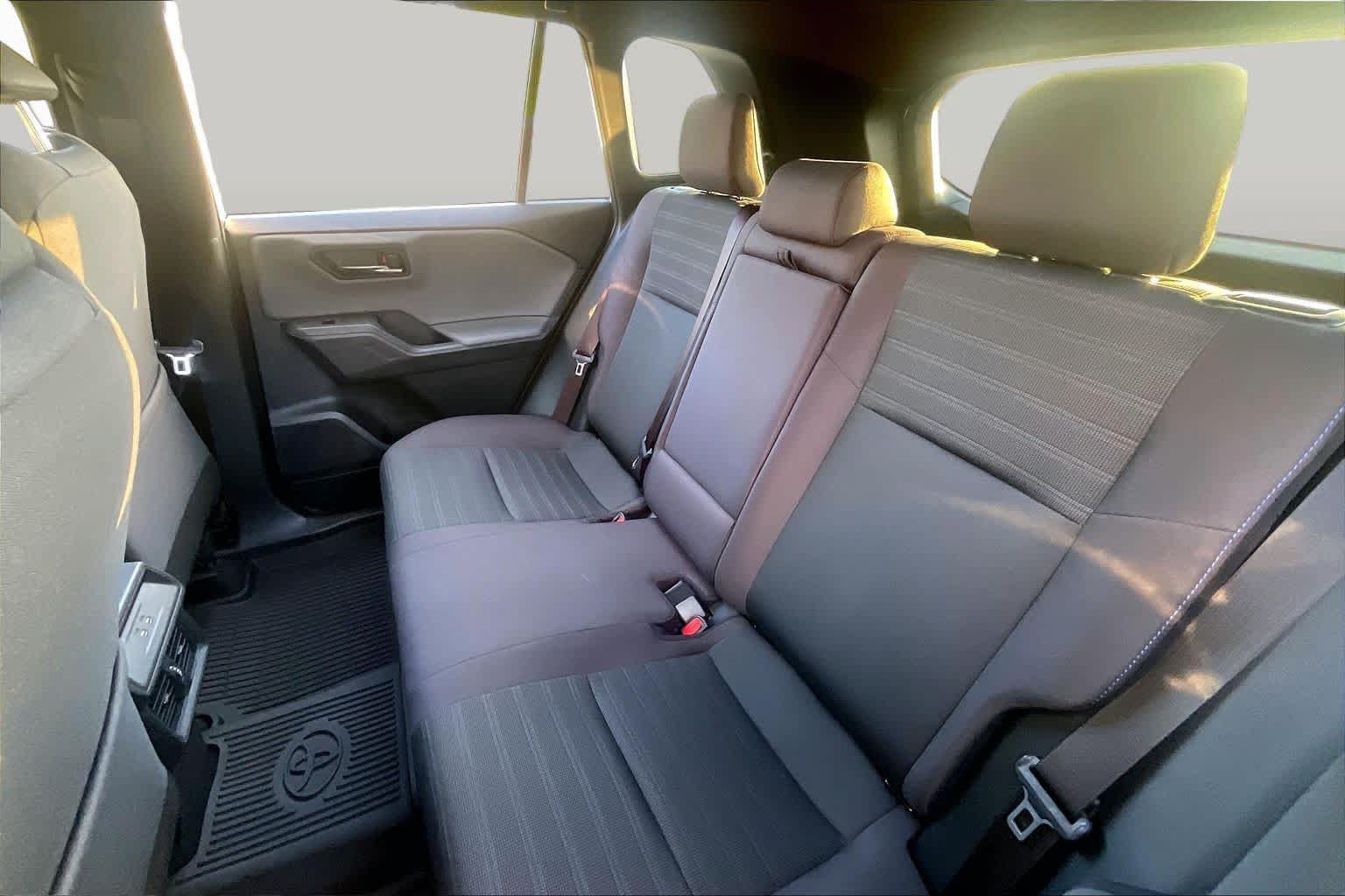 Used 2026 Toyota RAV4 SE FWD image 20