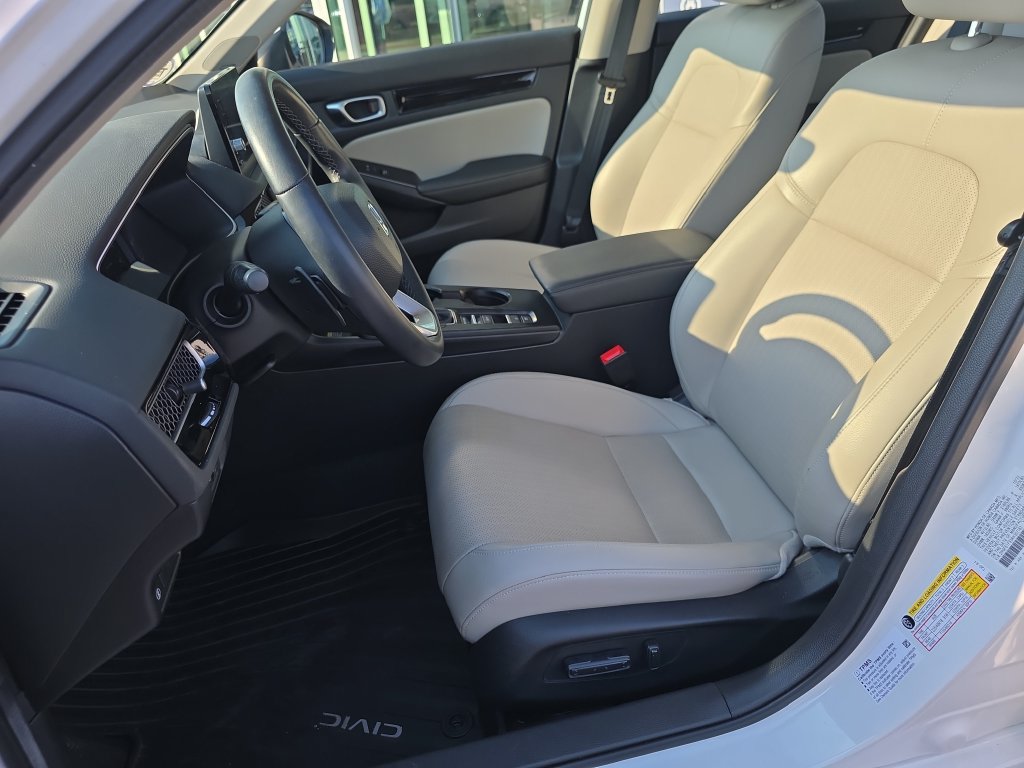 Used 2024 Honda Civic Touring image 11