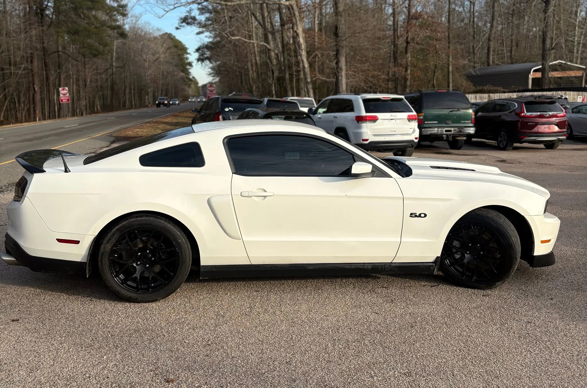 Used 2011 Ford Mustang GT Premium image 8