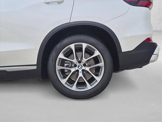 New 2026 BMW X5 xDrive40i AWD/4WD image 10