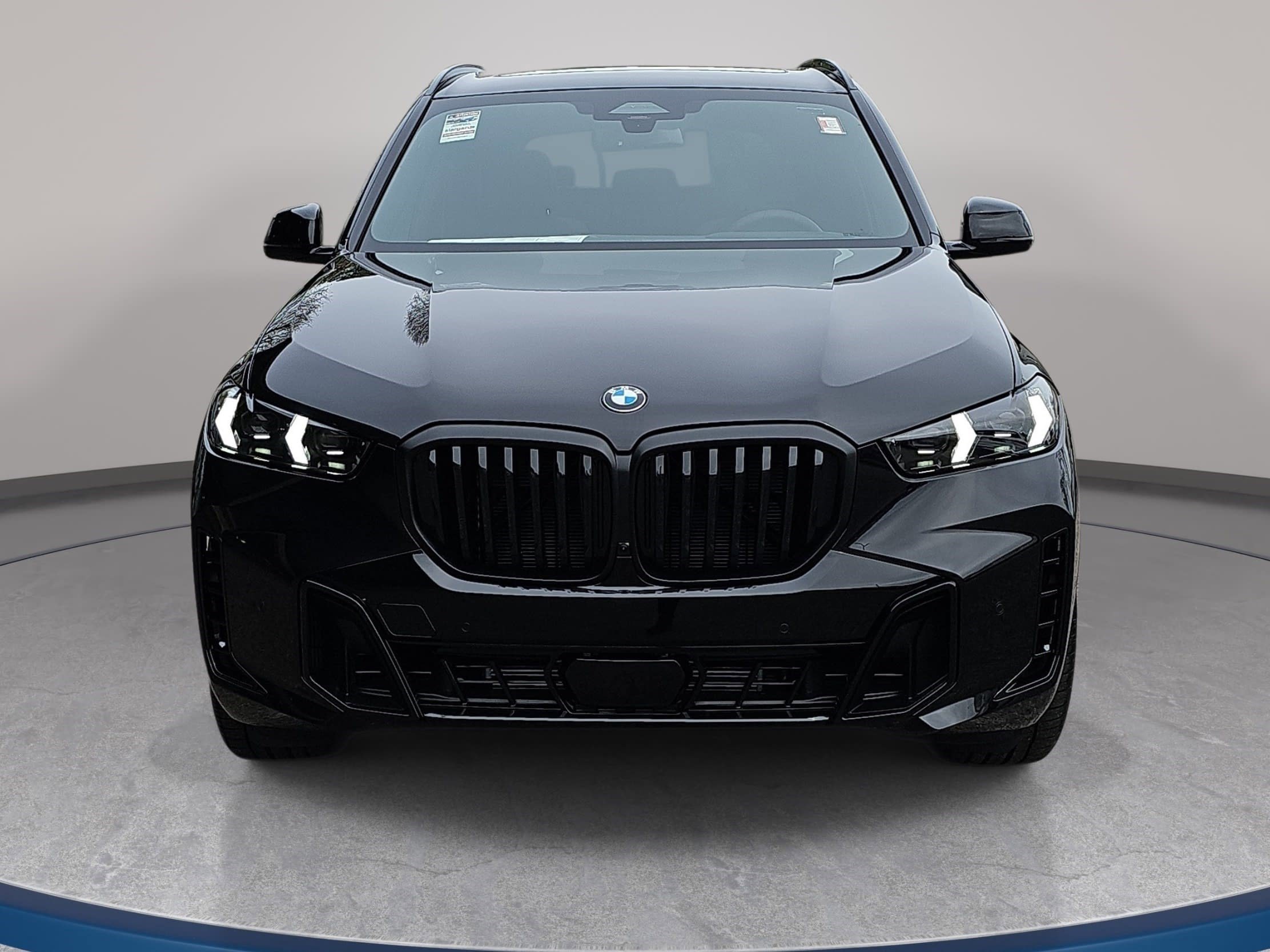 New 2026 BMW X5 xDrive40i w/ M Sport Package AWD/4WD image 2