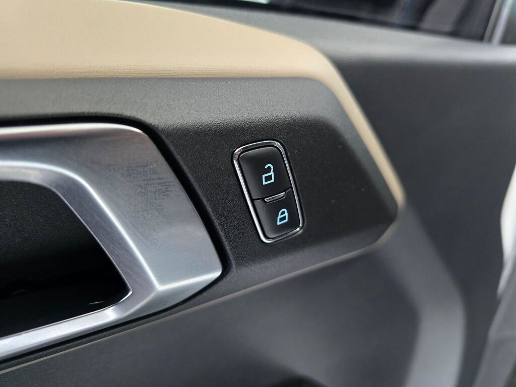 Used 2024 Ford Bronco Wildtrak AWD/4WD image 20