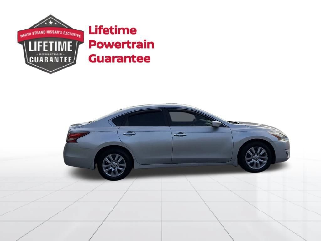 Used 2014 Nissan Altima 2.5 S FWD image 7
