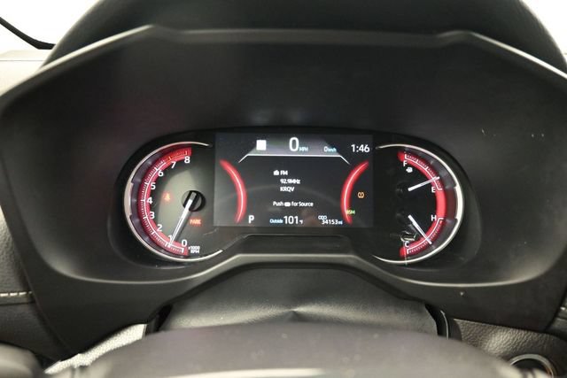 Used 2025 Toyota RAV4 XLE AWD/4WD image 5