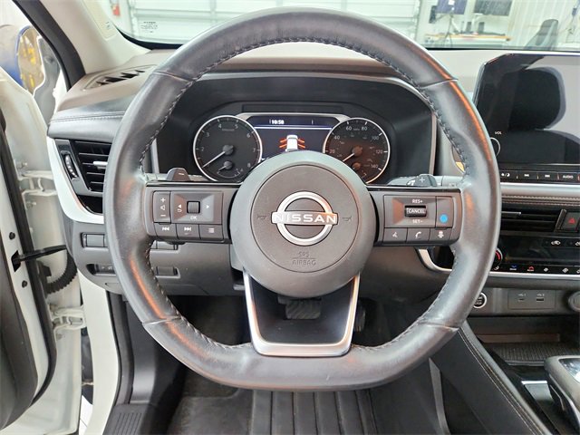 Used 2023 Nissan Rogue SL w/ SL Premium Package image 25