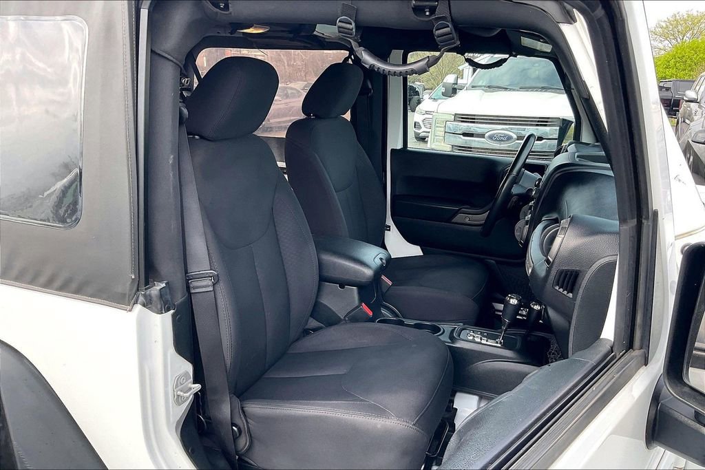 Used 2018 Jeep Wrangler Sport image 27